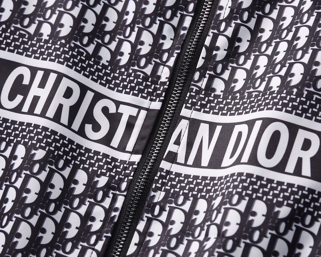 698953099d9aefe98f254913a895d84d_1764933033_746.jpg 698953099d9aefe98f254913a895d84d_1764933033_746.jpg