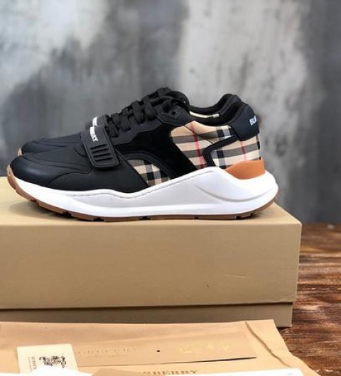 레플리카 버버리 빈티지 스니커즈