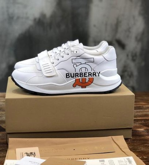 레플리카 버버리 빈티지 스니커즈