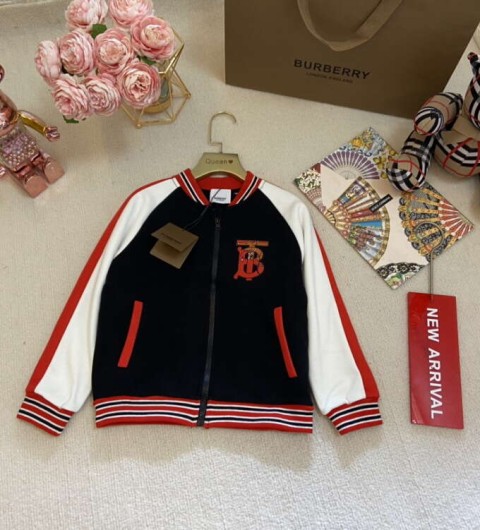 레플리카 버버리 키즈 봄버 자켓 CMD팩토리