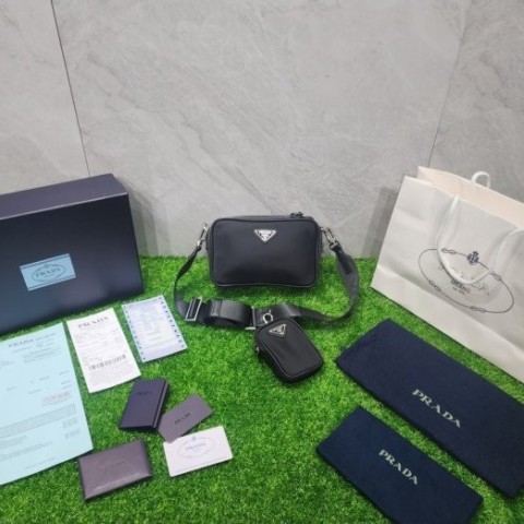 레플리카 프라다 브리크 리나일론 사피아노 가죽백 블랙팩토리