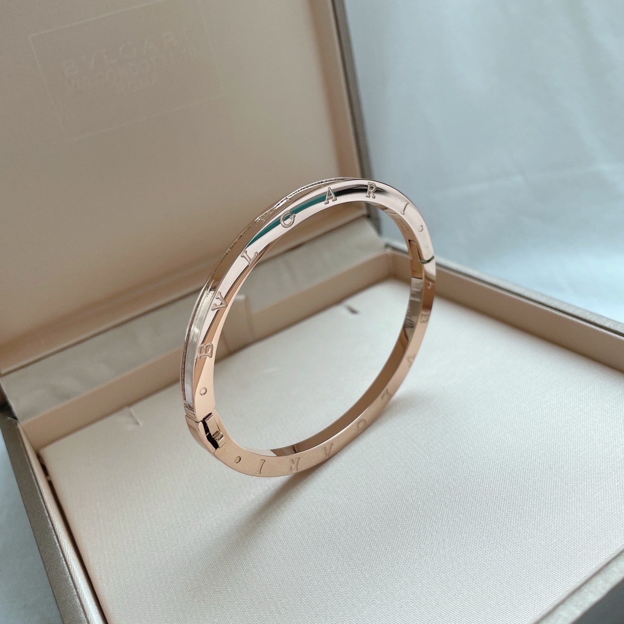 불가리 비제로원 팔찌 STAM팩토리