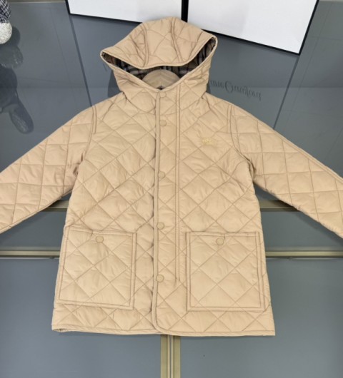 레플리카 버버리 키즈 퀄팅 패딩 자켓 CMD팩토리