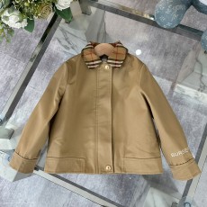 레플리카 버버리 키키즈 클래식 체크 자켓 CMD팩토리