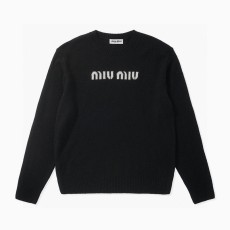 레플리카 미우미우 로고 라운드 니트 블랙 CMD팩토리