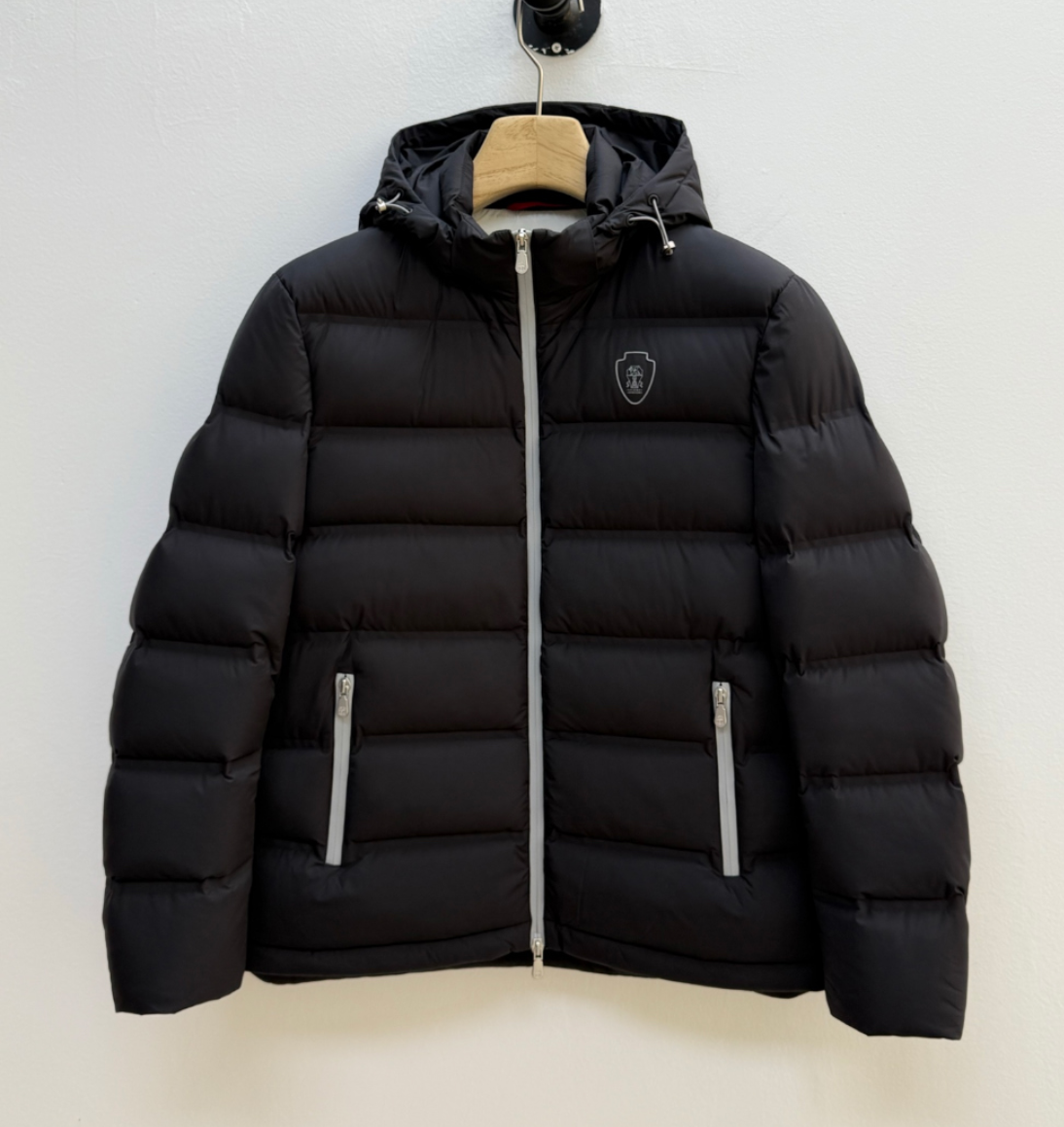 브루넬로 쿠치넬리 신상 다운 점퍼 TOP팩토리