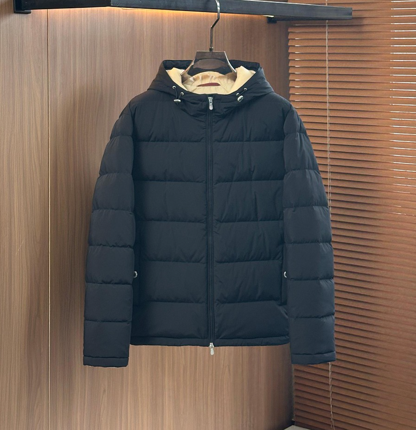 브루넬로 쿠치넬리 25F/W 다운 자켓 VAL팩토리